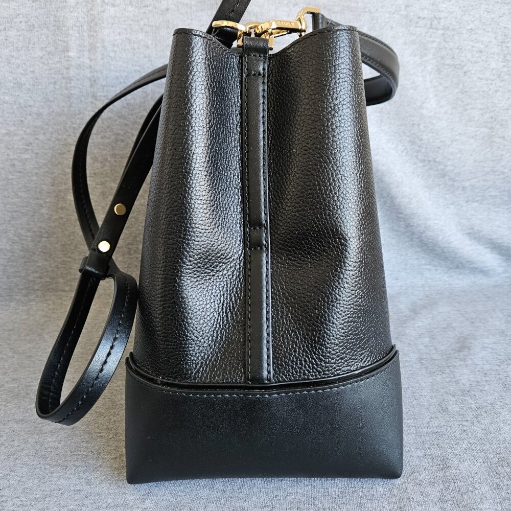 Michael Kors Mercer Gallery Convertible Bucket Leather Shoulder Bag Black/Gold - Picture 4 of 16